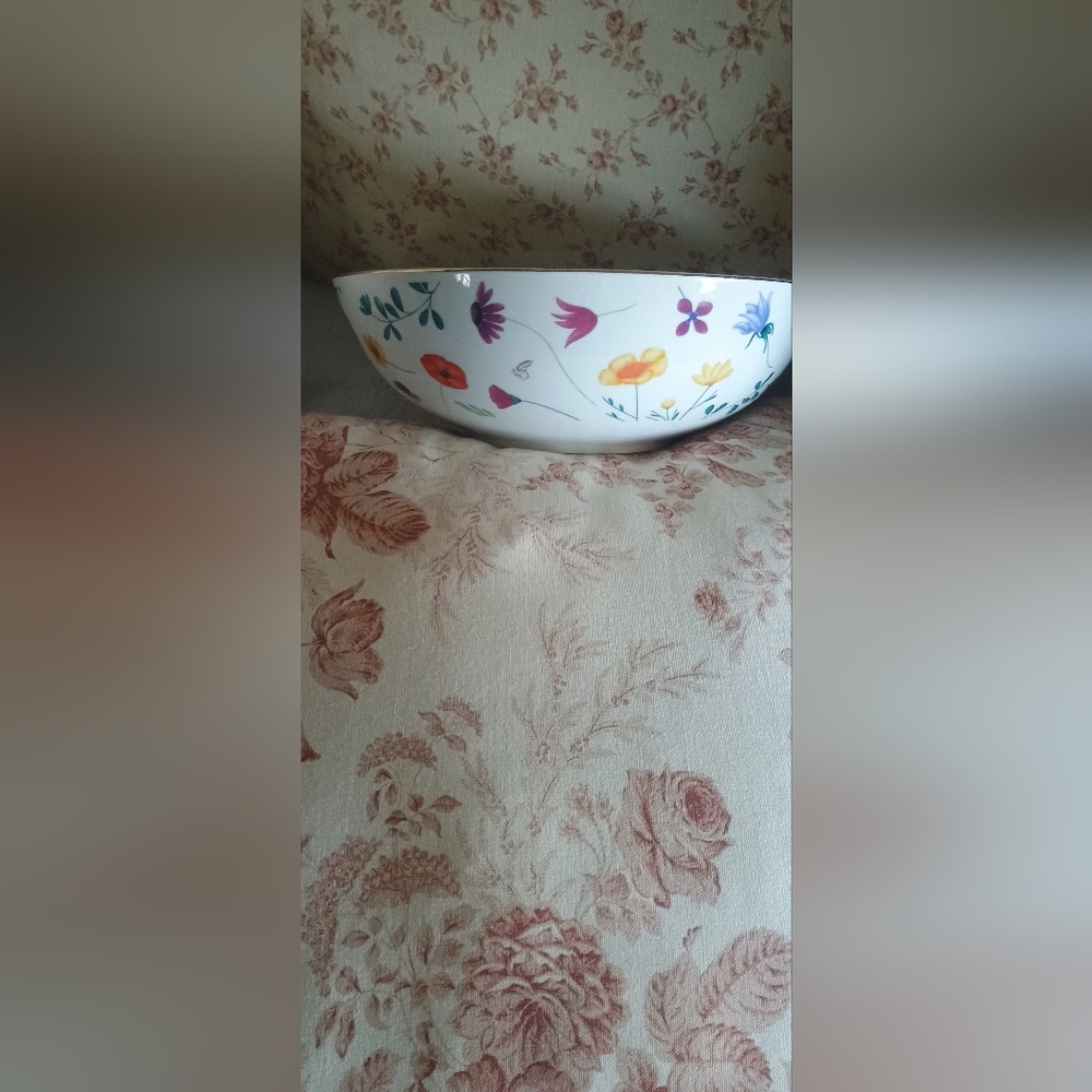 Disney Winnie the Pooh Serving Bowl - Picture 2 of 4